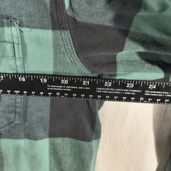 Carhartt Men's Size Large Green & Black Plaid Flannel Relaxed Fit L Sleeve Shirt - Picture 5 of 7